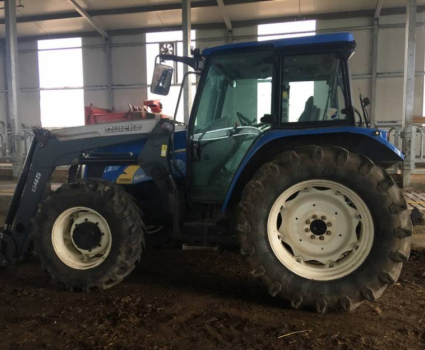 A vendre tracteur New Holland 77ch